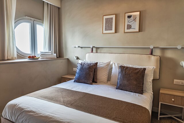 トラヴィ ブティック バイ ホリ