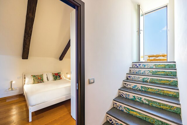 ウン テラッツォ パノラミコ ス ナポリ