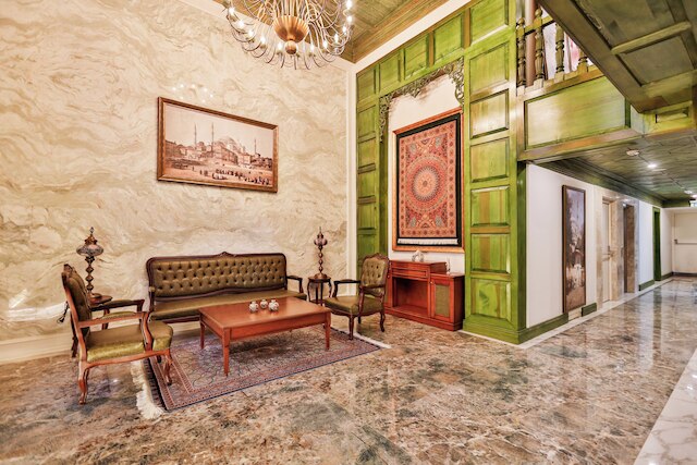 エメラルド マンション ホテル