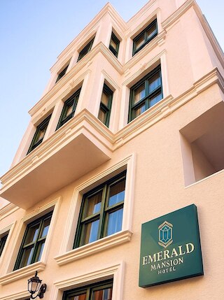 エメラルド マンション ホテル