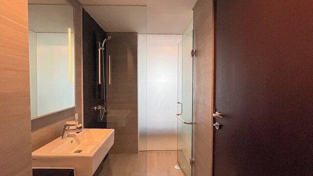 セレーン スタジオ (ノー キッチン) スペース スケールズ レジデンス ヌサドゥア バリ アパートメント