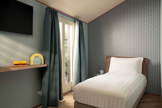 クラウド 7 ローマ ホテル