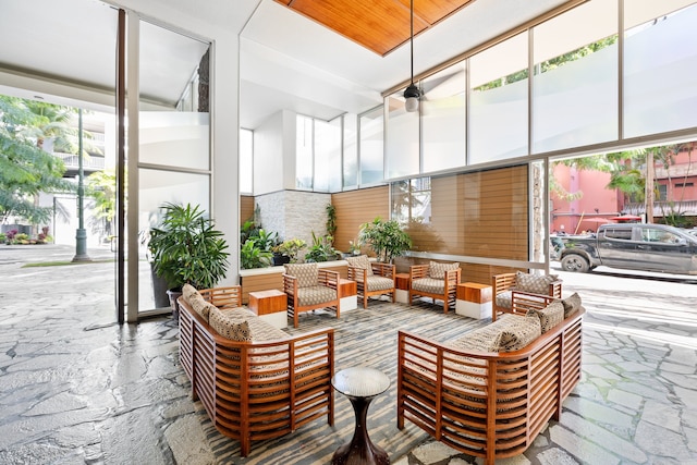 パシフィック モナーク - 1 ベッドルーム - オーシャン & シティ ビューズ