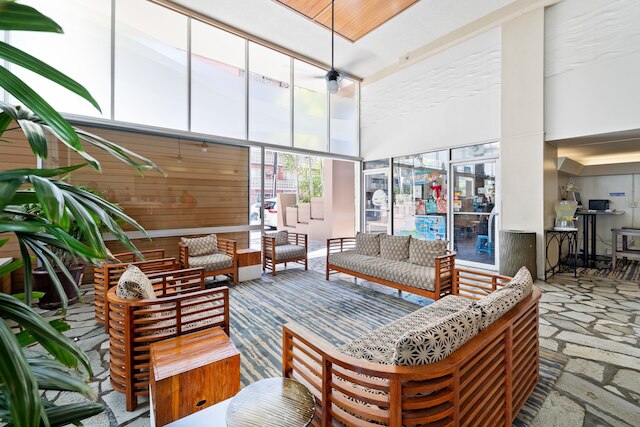 パシフィック モナーク - 1 ベッドルーム - オーシャン & シティ ビューズ