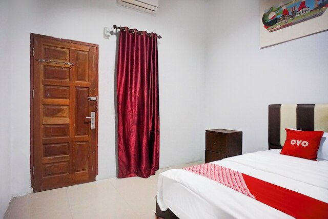 ホテル O パンシング ニア ウニベルシタス ネゲリ メダン ( UNIMED ) フォーマリー ナディラ ホームステイ