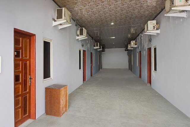 ホテル O パンシング ニア ウニベルシタス ネゲリ メダン ( UNIMED ) フォーマリー ナディラ ホームステイ