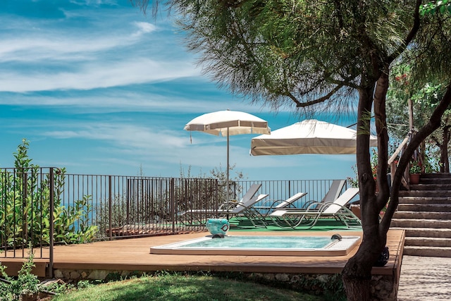 ヴィラ ピットレスカ イン ラヴェッロ