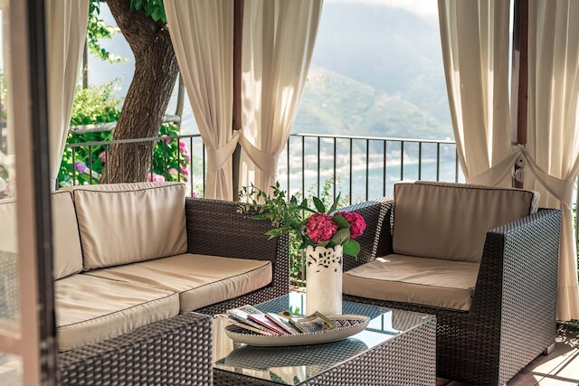 ヴィラ ピットレスカ イン ラヴェッロ