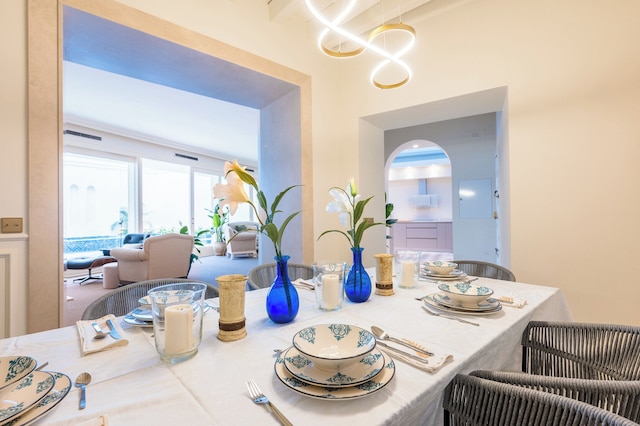 ラグジュリアス アパートメント ウィズ パティオ アンド プール