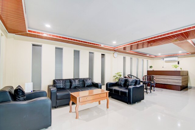 コレクション O プサット コタ ペカンバル ニア ルマ サキット プリマ フォーマリー キングズ ホームステイ