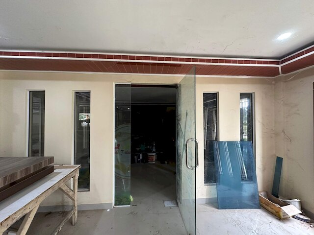 コレクション O プサット コタ ペカンバル ニア ルマ サキット プリマ フォーマリー キングズ ホームステイ