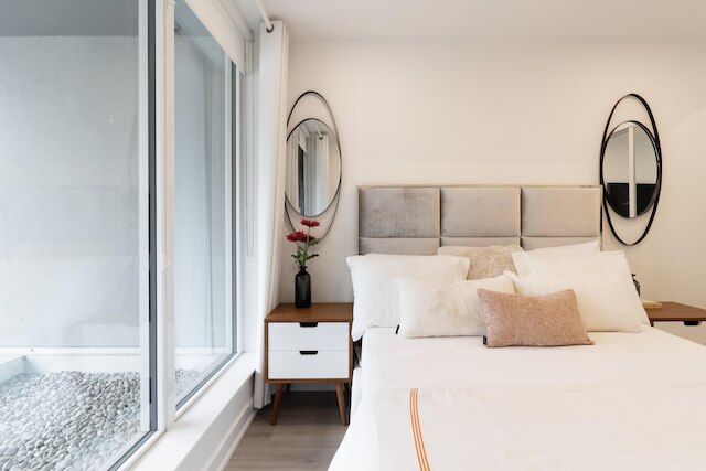 リベットステイズ - ダン レッキー