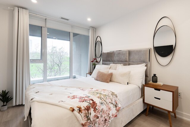 リベットステイズ - ダン レッキー