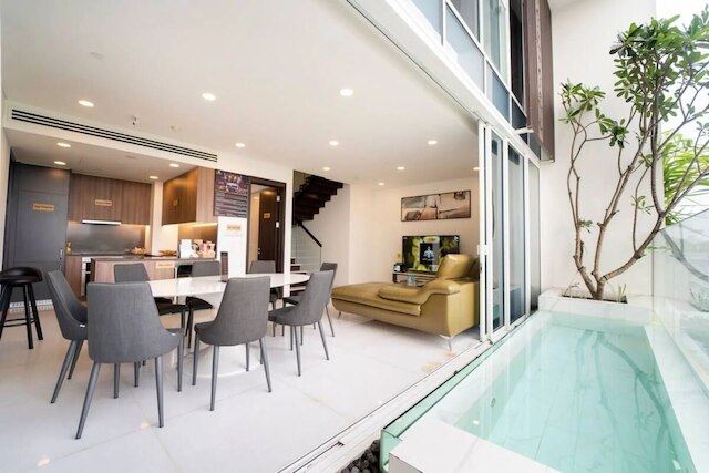 セレニティ スカイ スイーツ イン ディストリクト 3