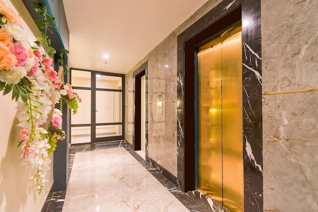 レヴァー ホテルズ