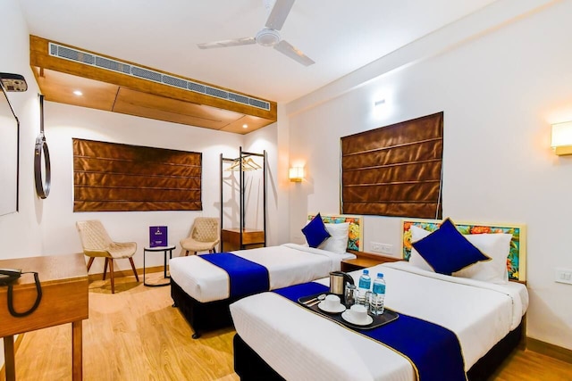 レヴァー ホテルズ