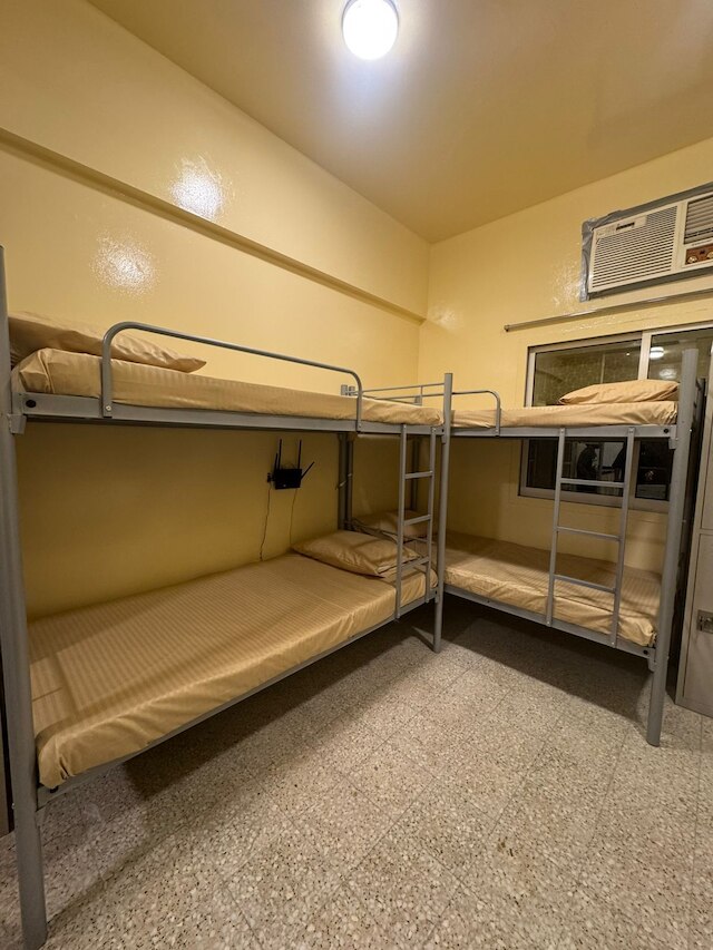 ブランドニュー ボーイズ ホステル イン デイラ ドバイ