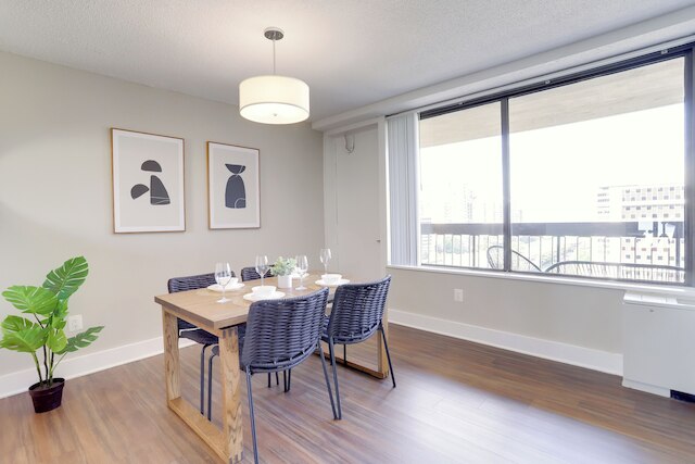 クリスタルシティ モダン アパート ウィズ ジム