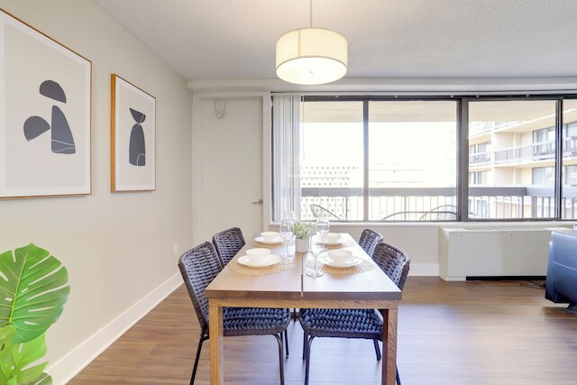 クリスタルシティ モダン アパート ウィズ ジム