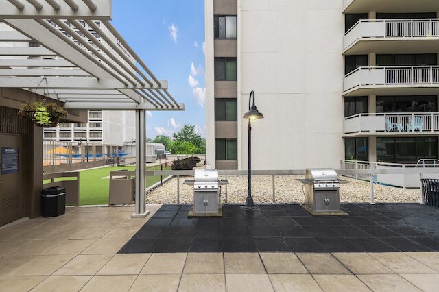 DC エアポート メトロライン アパートメンツ