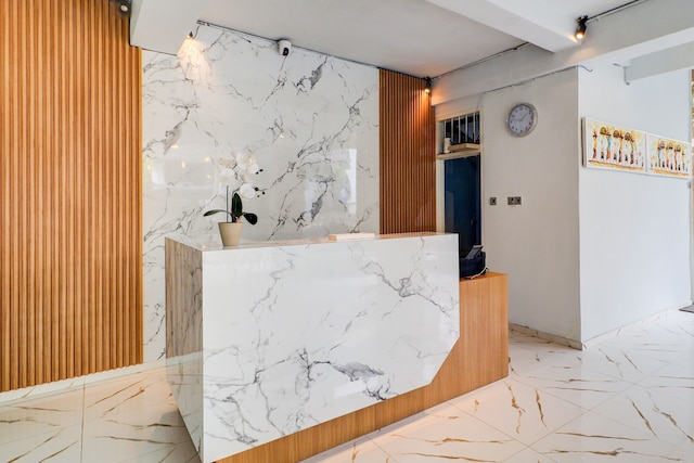 タウンハウス オーク レギャン ニア レギャン ビーチ フォーマリー サヤン マハ メルタ