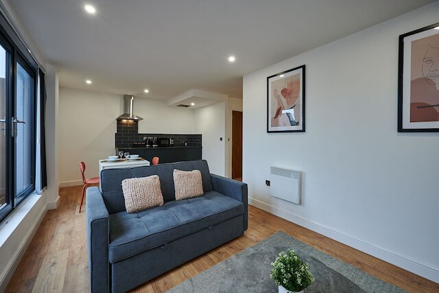 ホスト ステイ バルコニー ルーム フォー トゥ セブンステイ アパートメント