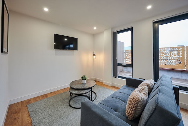 ホスト ステイ バルコニー ルーム フォー トゥ セブンステイ アパートメント