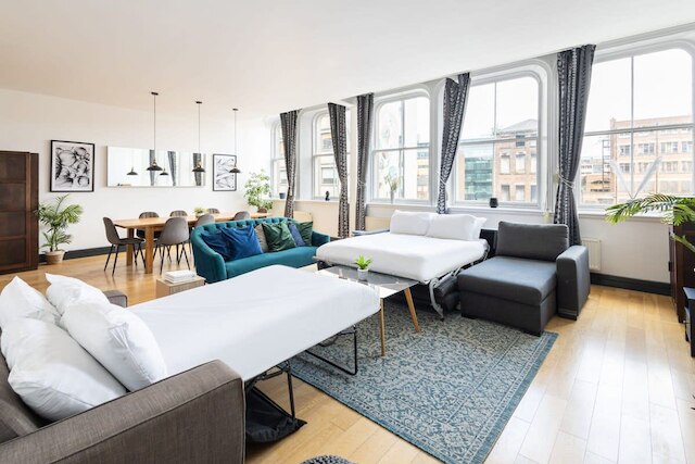 ホスト ステイ エクスチェンジ ストリート リビング