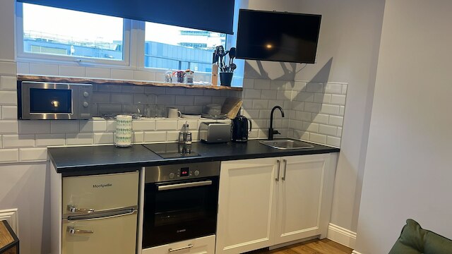 レスター スクエア サード フロア スタジオ