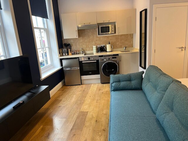 レスター スクエア サード フロア スタジオ