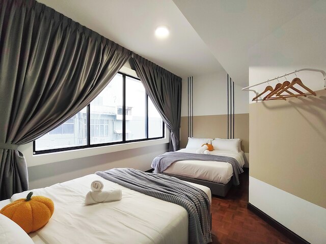 プラザ ベルジャヤ バイ マンハッタン グループ