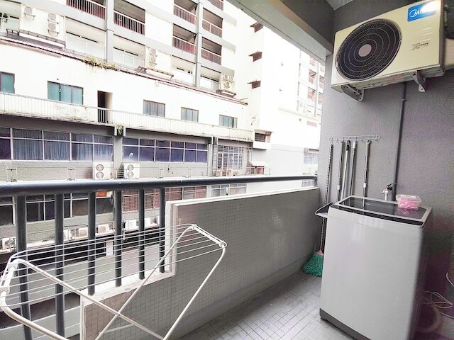 プラザ ベルジャヤ バイ マンハッタン グループ