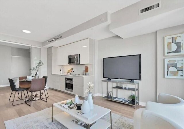 スカイライン ラグジュ パノラミック スイーツ アンド タワーズ トロント