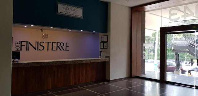 ホテル フィニステレ