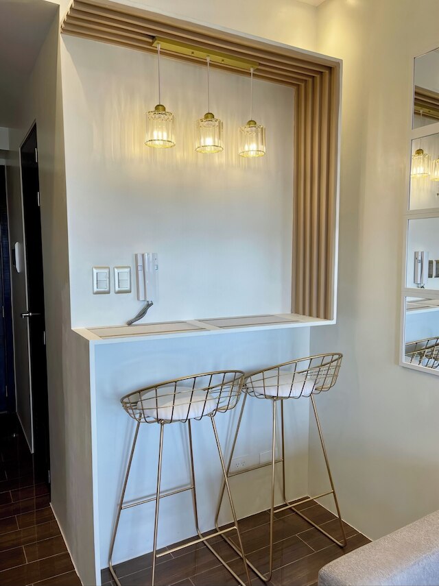 ラグジュアリー ホワイト & ゴールド ヘイブン イン マカティ