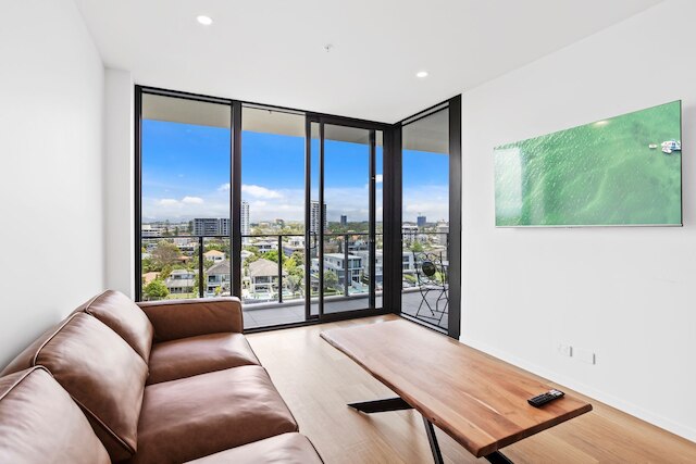 ウォーターフロント エスケープ アット エッセンティア