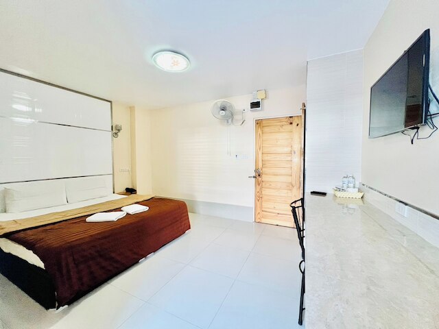 ヴィーラキット グランド ホテル