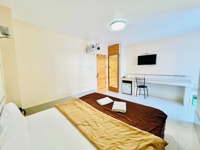 ヴィーラキット グランド ホテル