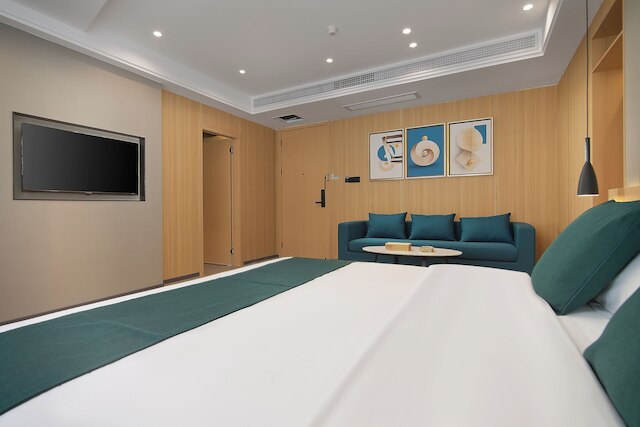 オール イン ライト ラグジュアリー ホテル