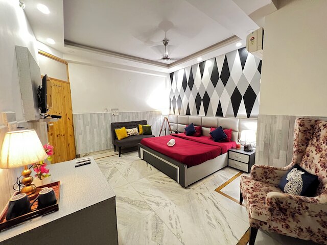 ディバイン イン ホテル ラジョーリー ガーデン