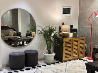 ディバイン イン ホテル ラジョーリー ガーデン