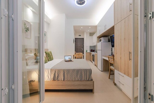 スモール アンド コージー スタジオ