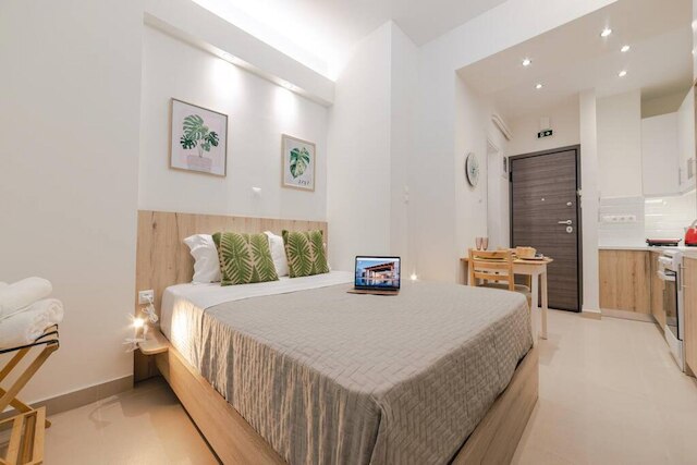 スモール アンド コージー スタジオ