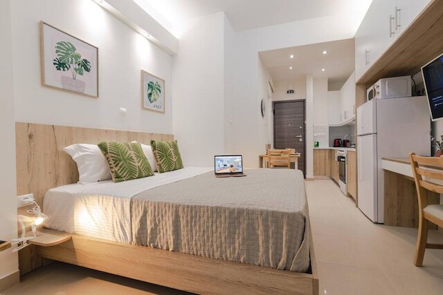 スモール アンド コージー スタジオ