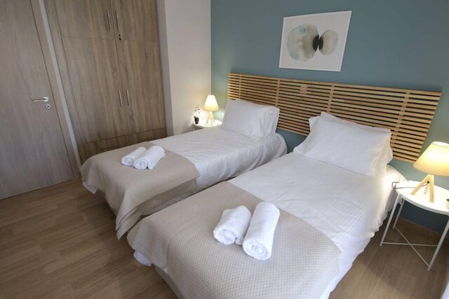 ペントハウス ラックス フラット ウィズ 2 ベッドルーム ネクスト トゥ ラリッシス