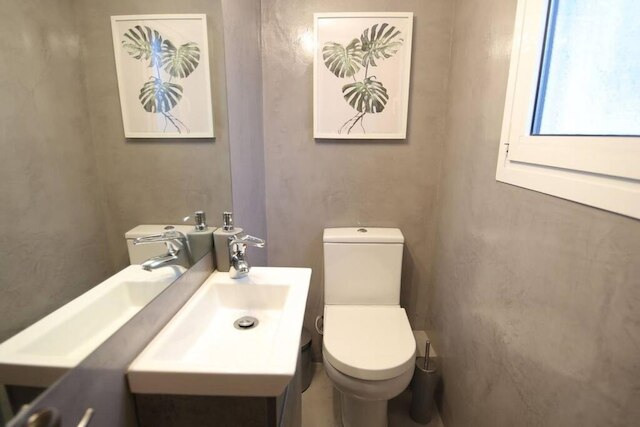 ペントハウス ラックス フラット ウィズ 2 ベッドルーム ネクスト トゥ ラリッシス