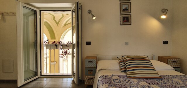 ザ スペイン パレス スイーツ、ルームズ、アパートメンツ & テラス