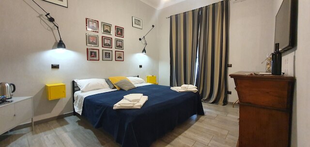 ザ スペイン パレス スイーツ、ルームズ、アパートメンツ & テラス