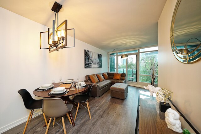 ザ フロント コンドミニアムズ