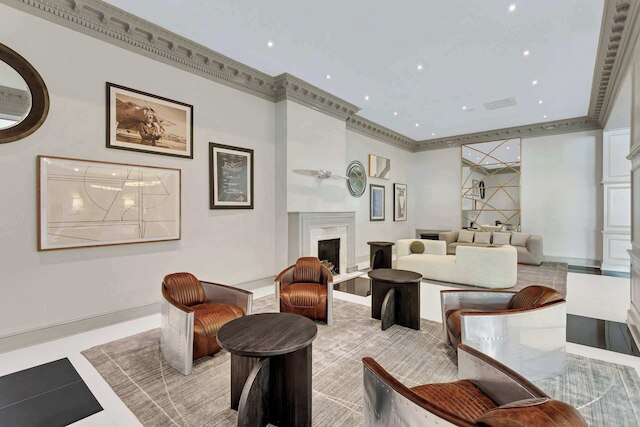 モダン スペーシャス アパートメント クリスタル シティ